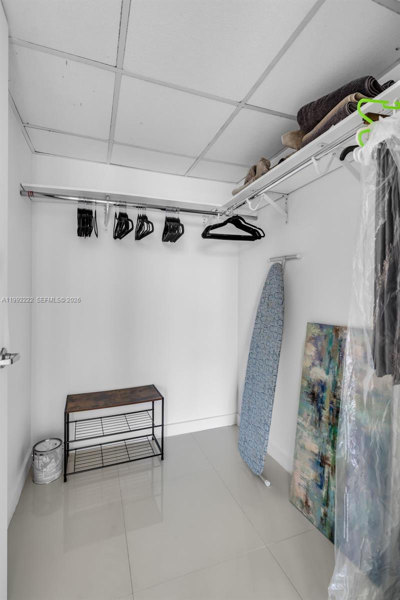 495 Brickell Ave #3708 Miami, FL 33131