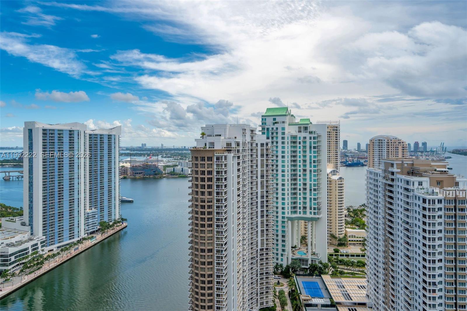 495 Brickell Ave #3708 Miami, FL 33131