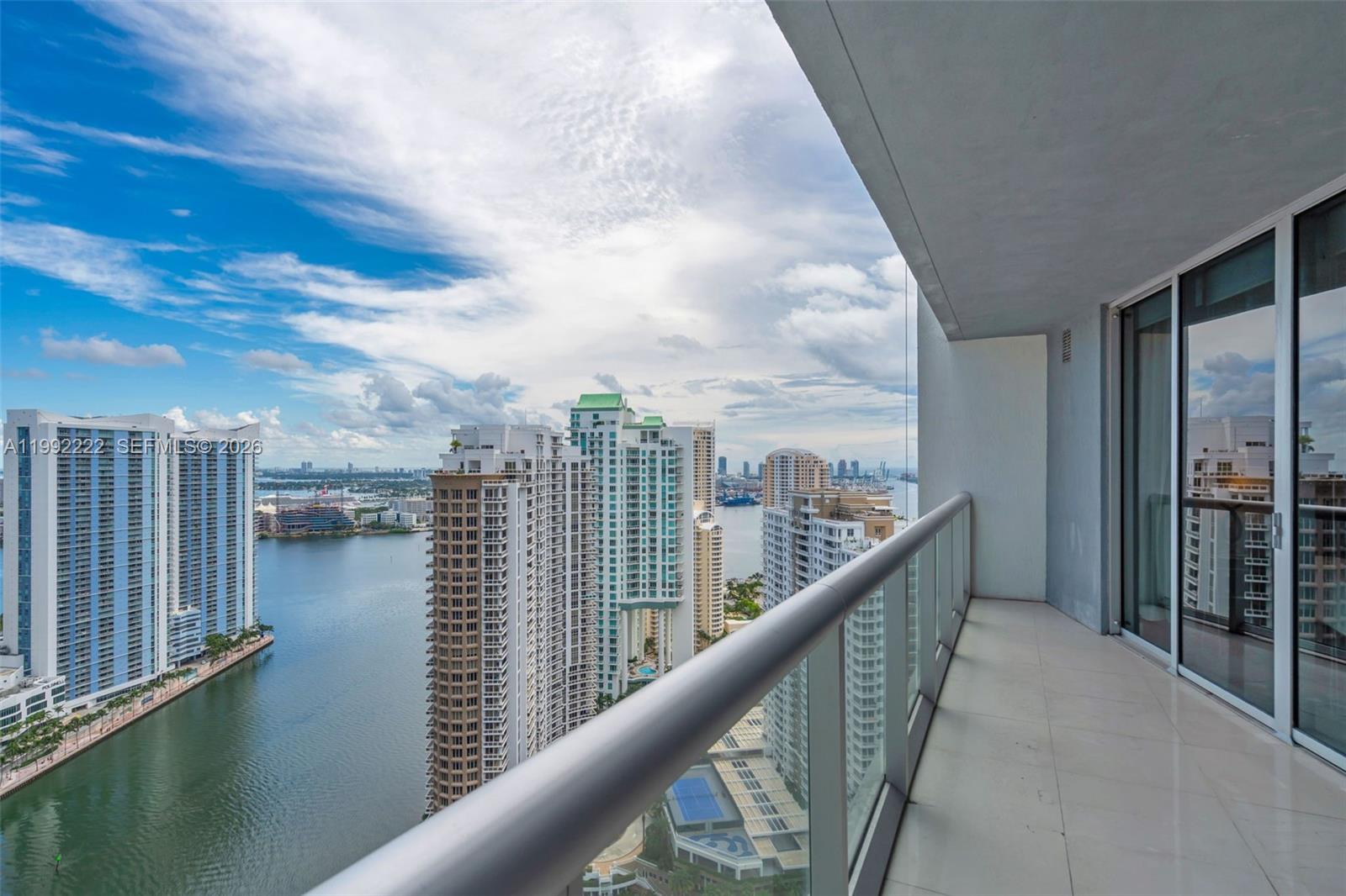 495 Brickell Ave #3708 Miami, FL 33131