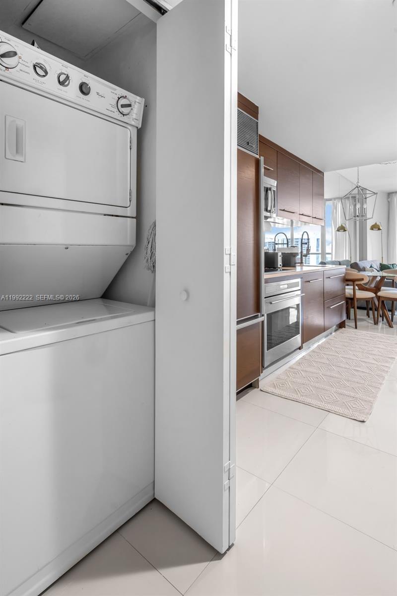 495 Brickell Ave #3708 Miami, FL 33131