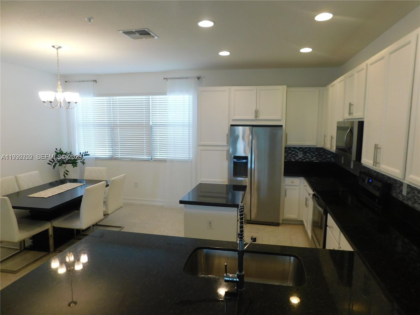 11317 SW 15th St #11317 Pembroke Pines, FL 33025