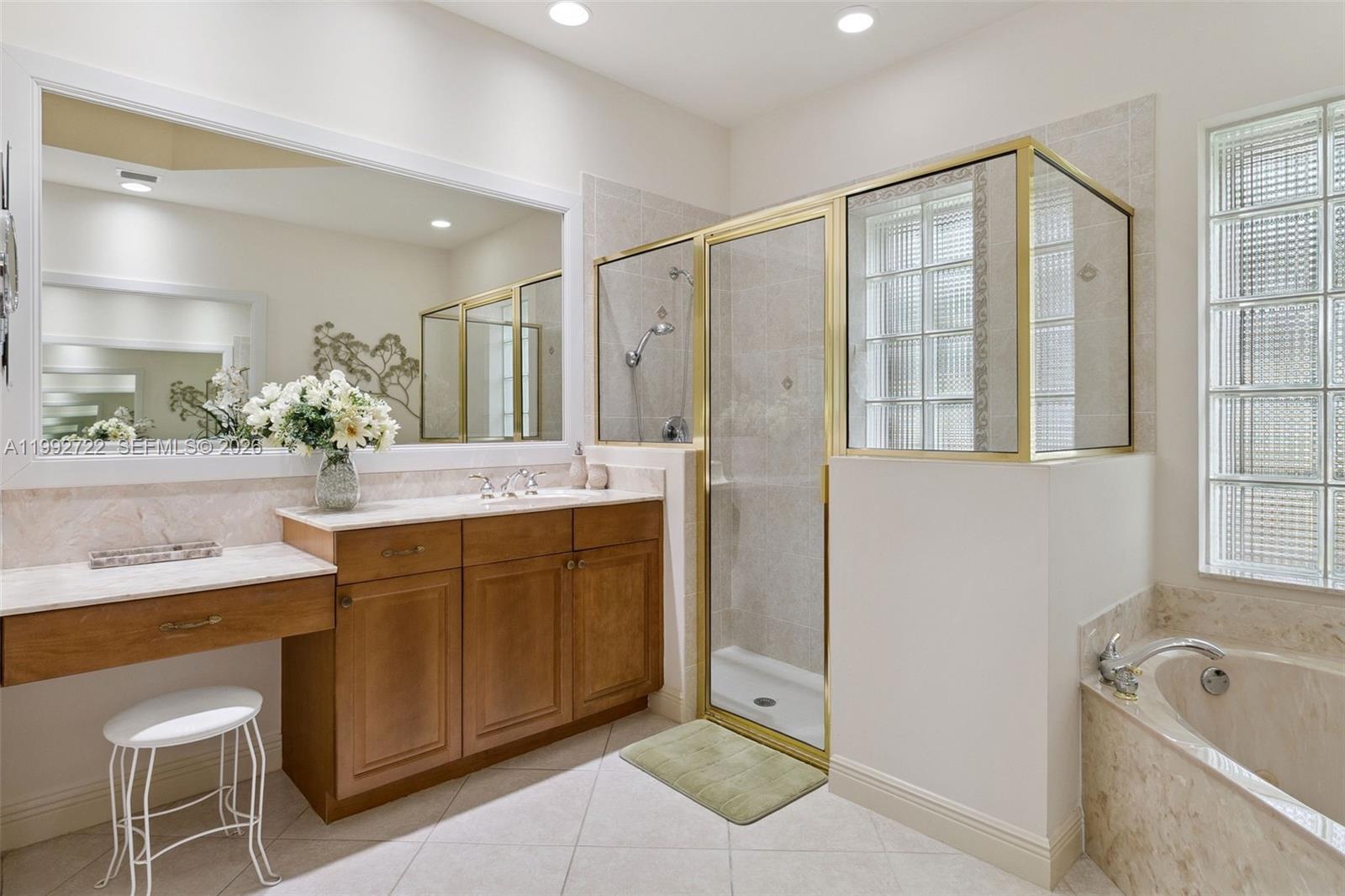 Undisclosed Address Jupiter, FL 33458