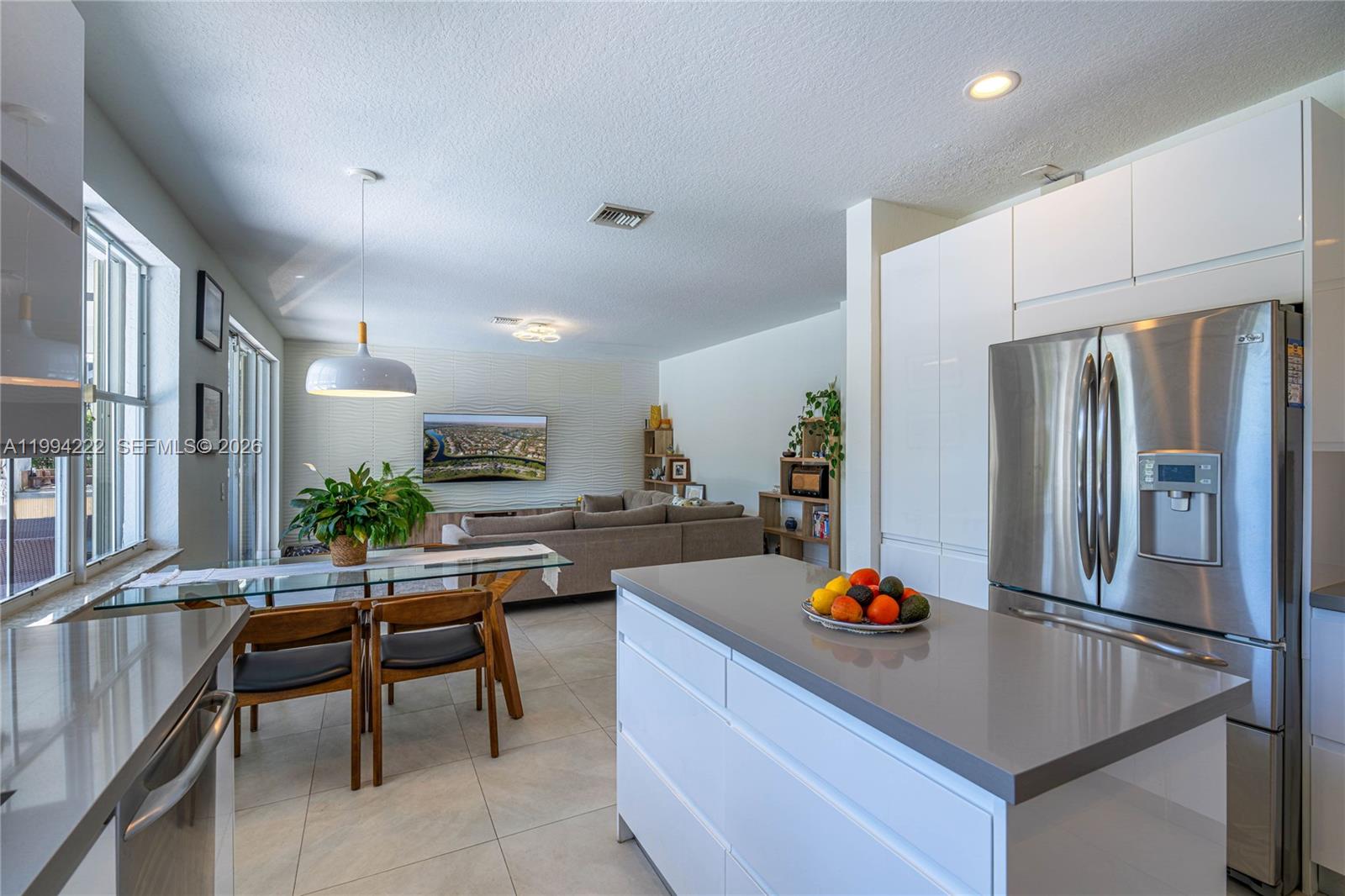 910 Sunflower Cir Weston, FL 33327