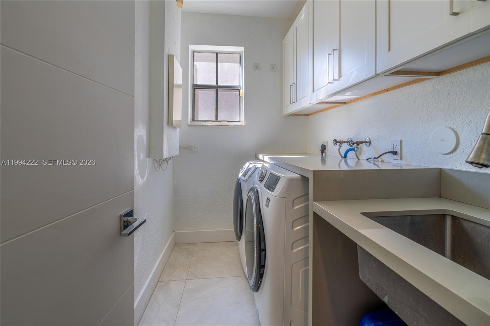 910 Sunflower Cir Weston, FL 33327