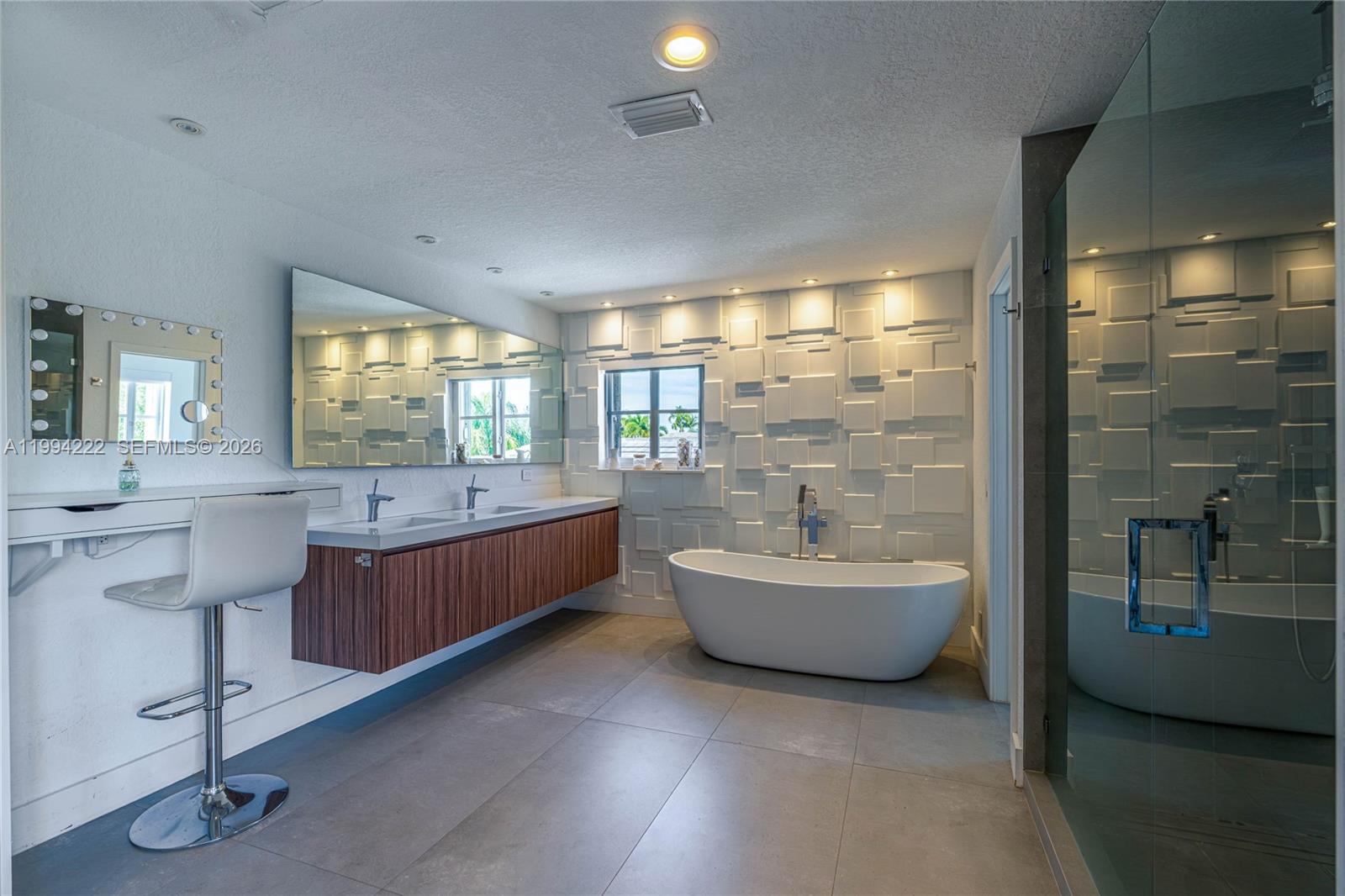 910 Sunflower Cir Weston, FL 33327