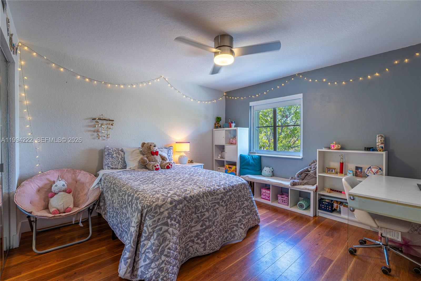 910 Sunflower Cir Weston, FL 33327