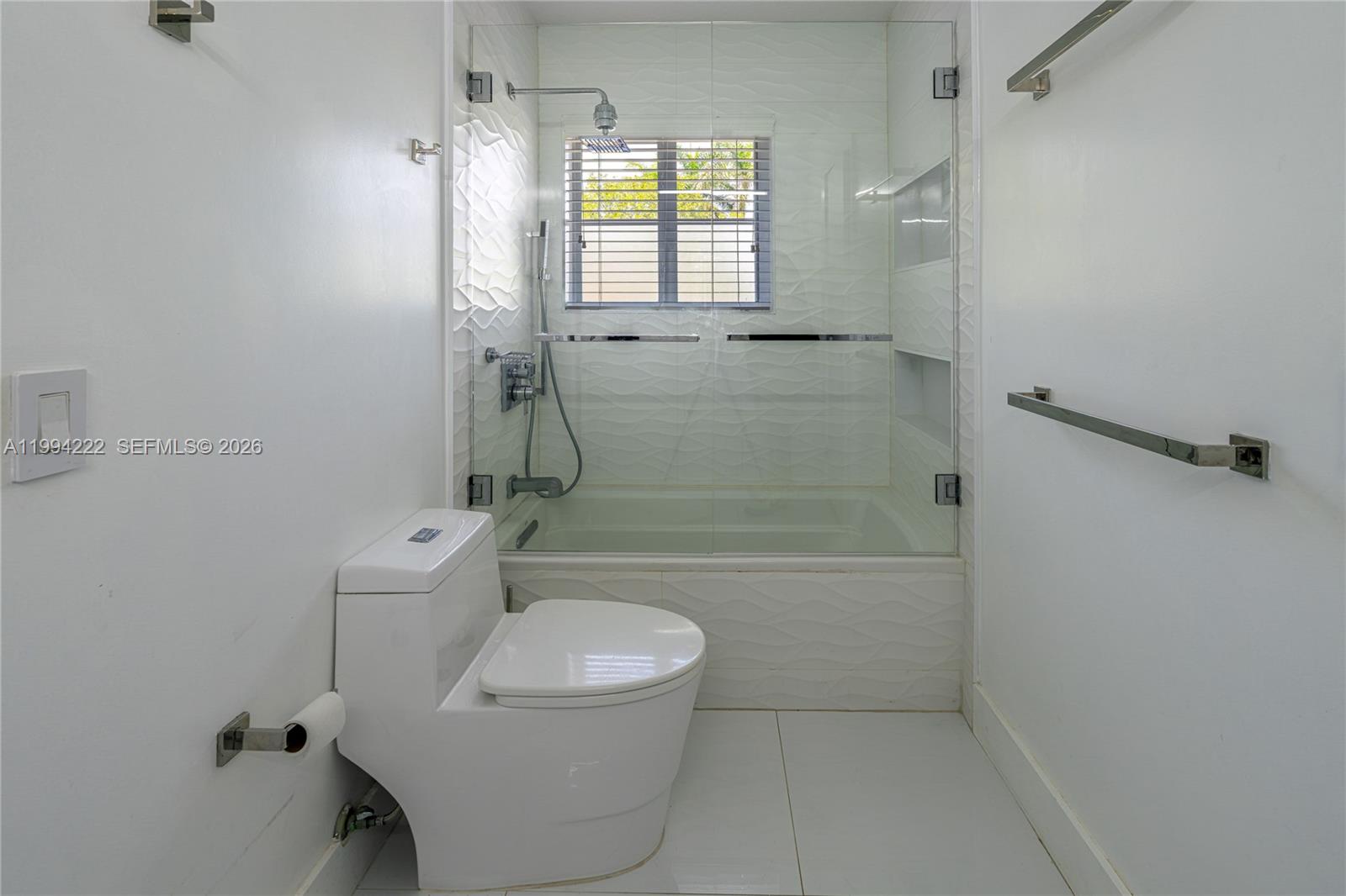 910 Sunflower Cir Weston, FL 33327