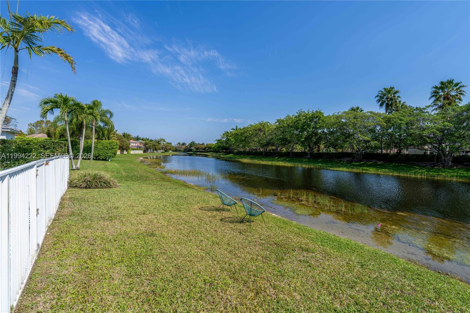 910 Sunflower Cir Weston, FL 33327