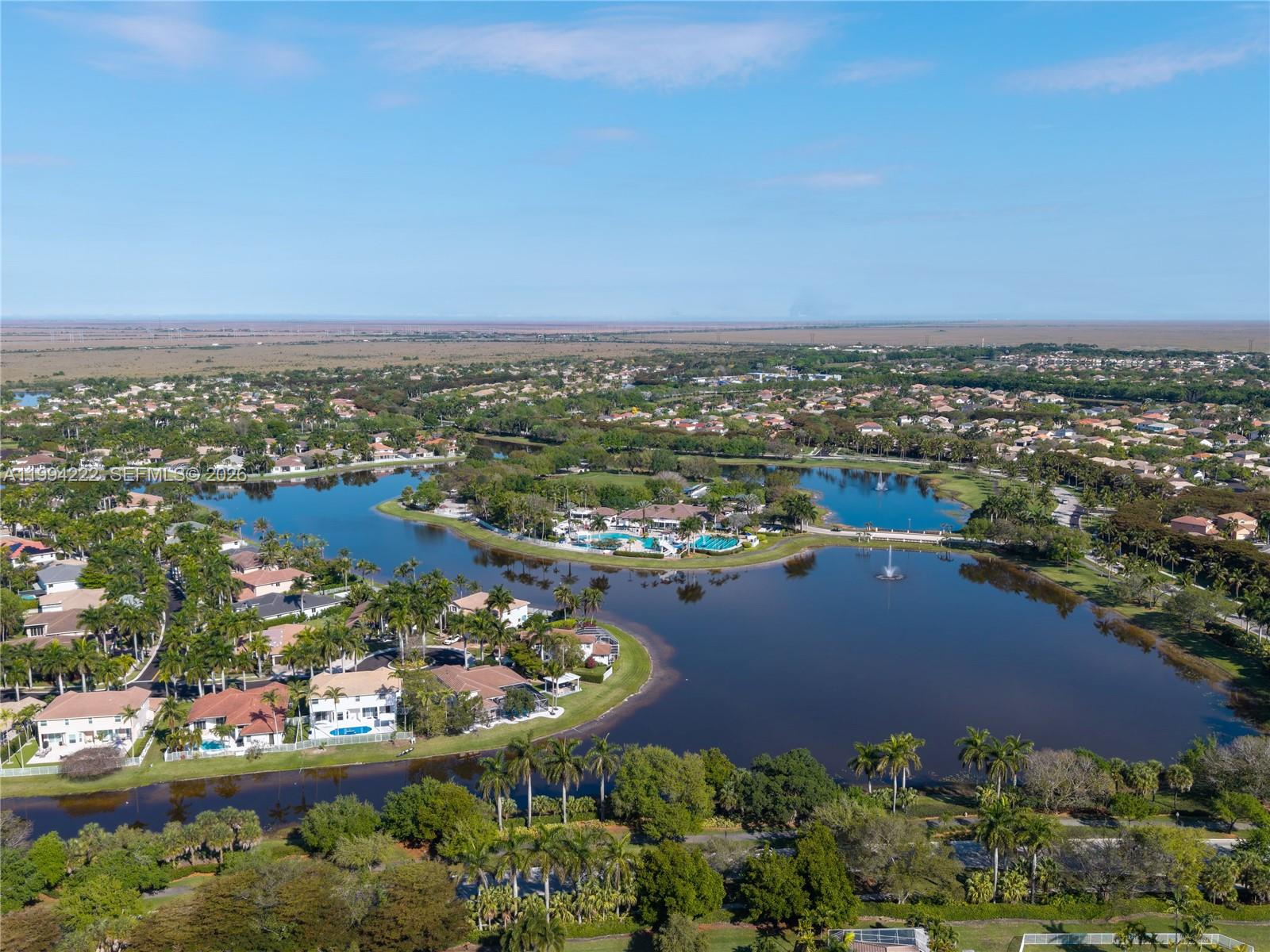 910 Sunflower Cir Weston, FL 33327