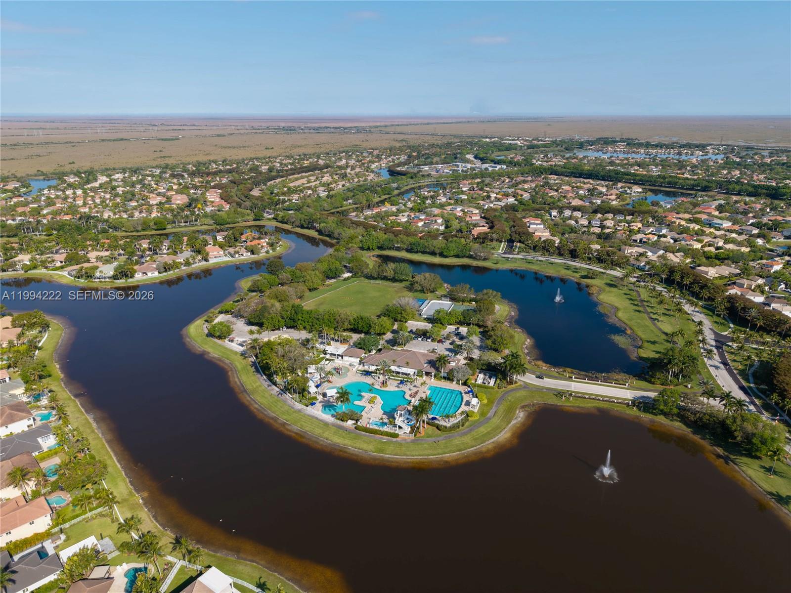 910 Sunflower Cir Weston, FL 33327