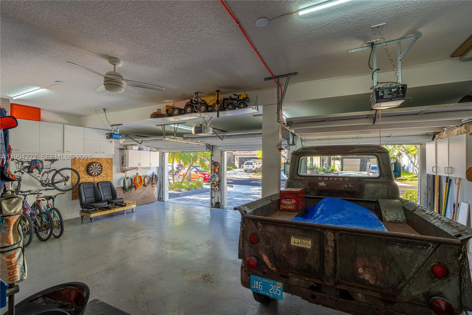 910 Sunflower Cir Weston, FL 33327