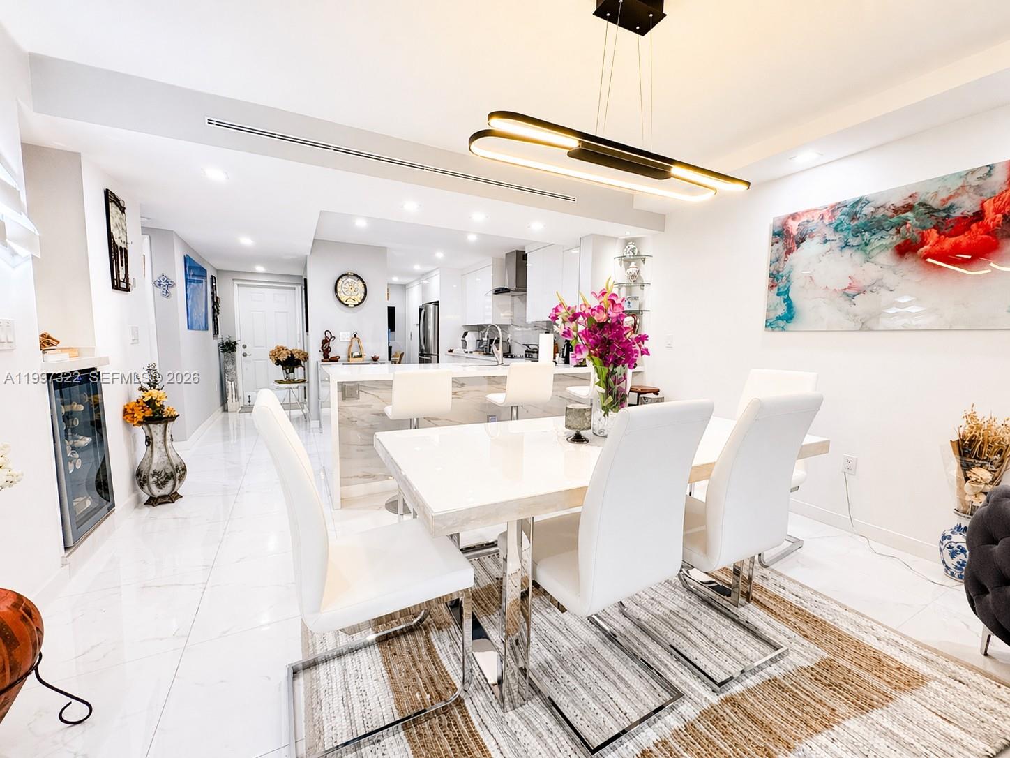 2370 NE 135th St #405 North Miami, FL 33181