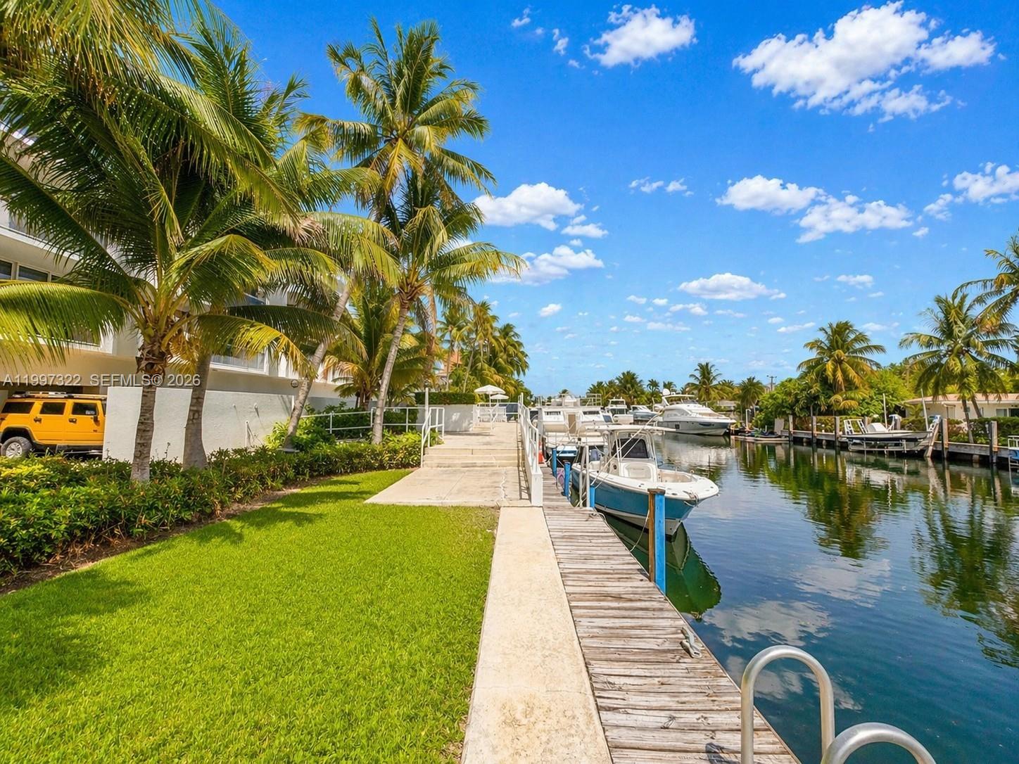 2370 NE 135th St #405 North Miami, FL 33181