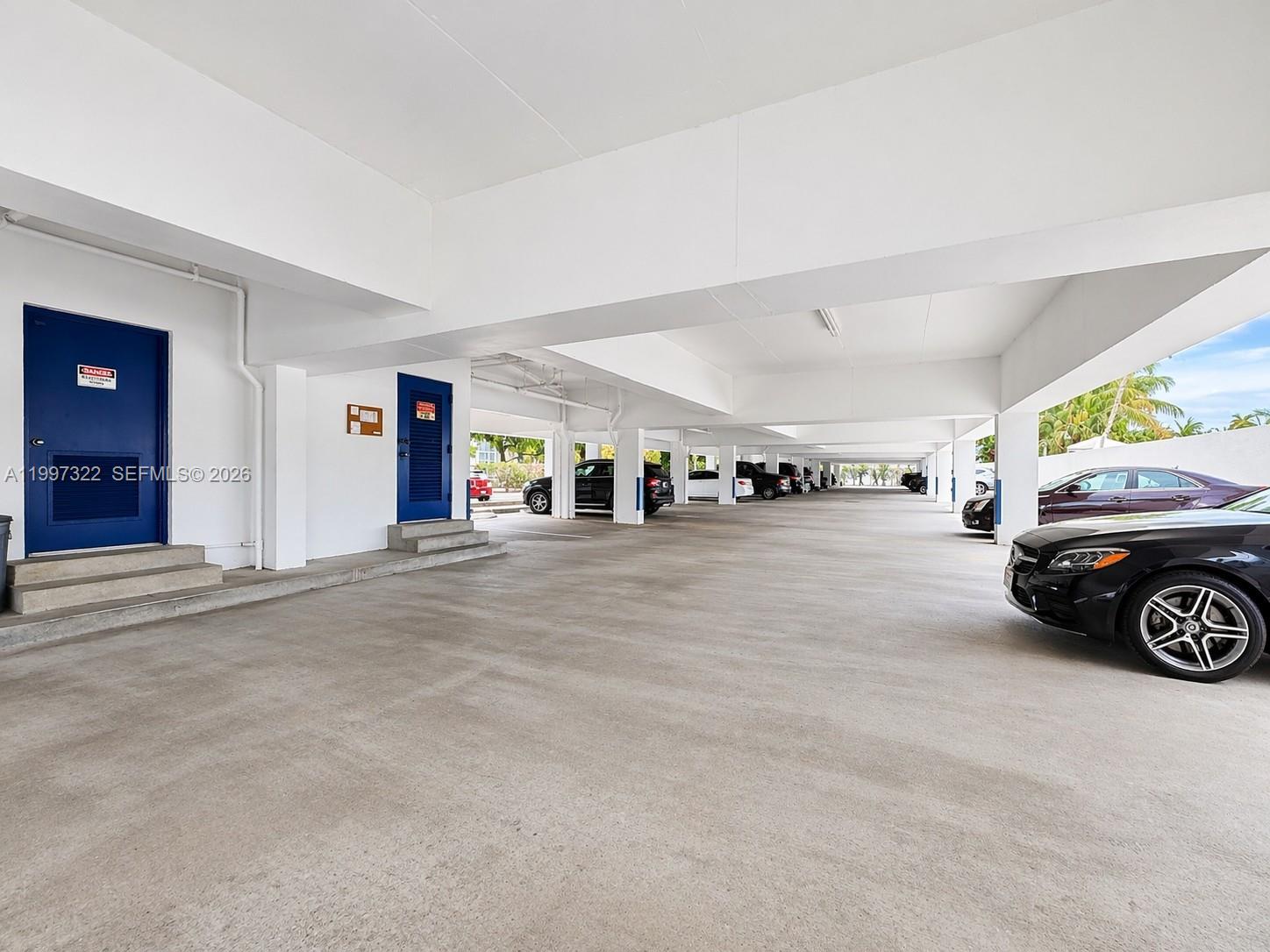 2370 NE 135th St #405 North Miami, FL 33181