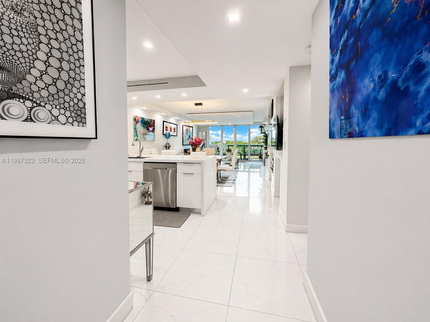 2370 NE 135th St #405 North Miami, FL 33181