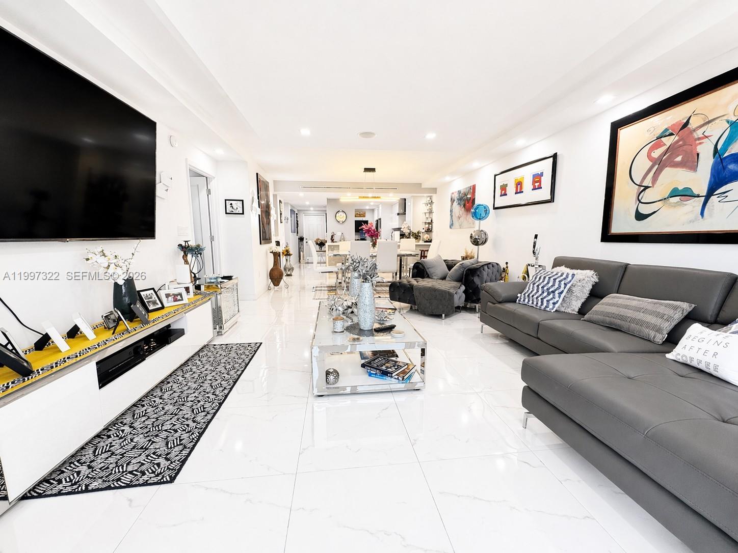 2370 NE 135th St #405 North Miami, FL 33181