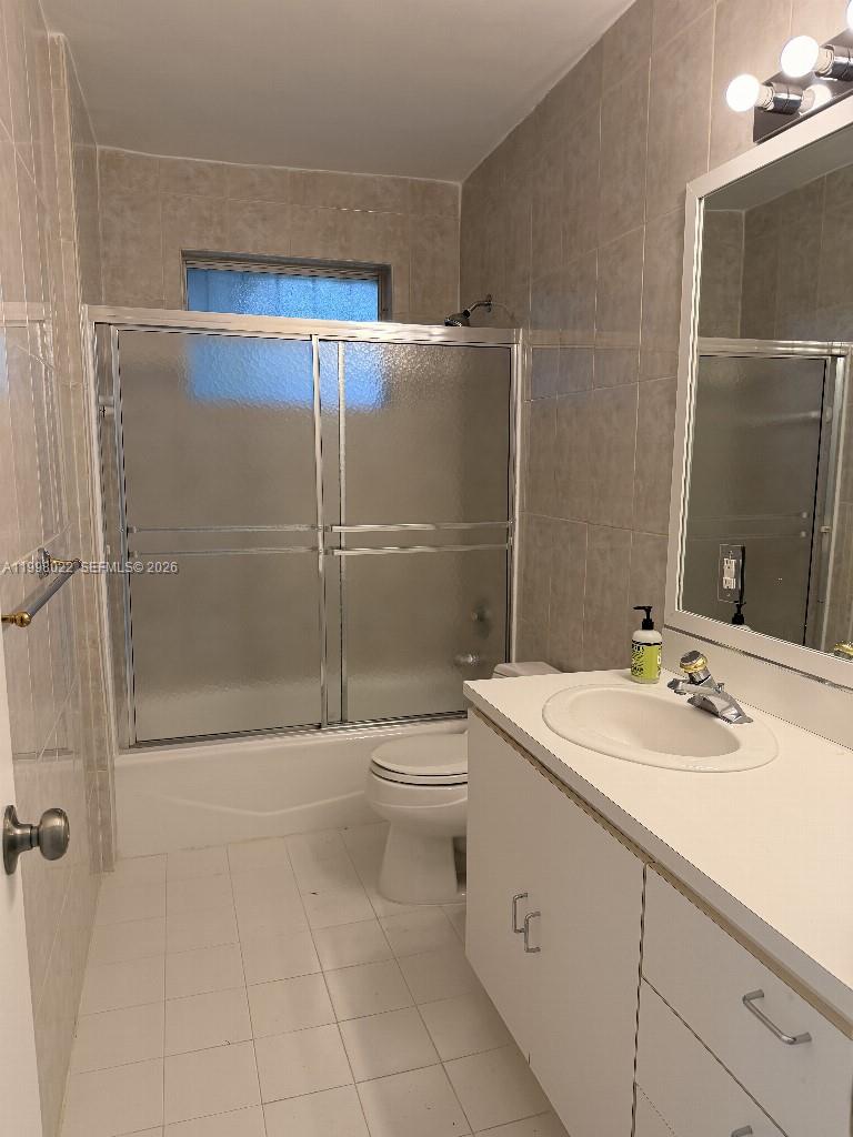 8515 SW 125th St Miami, FL 33156