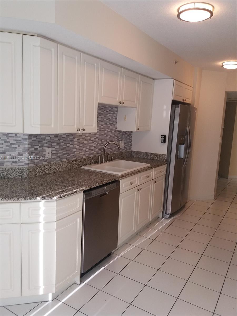17275 Collins Ave #801 Sunny Isles Beach, FL 33160