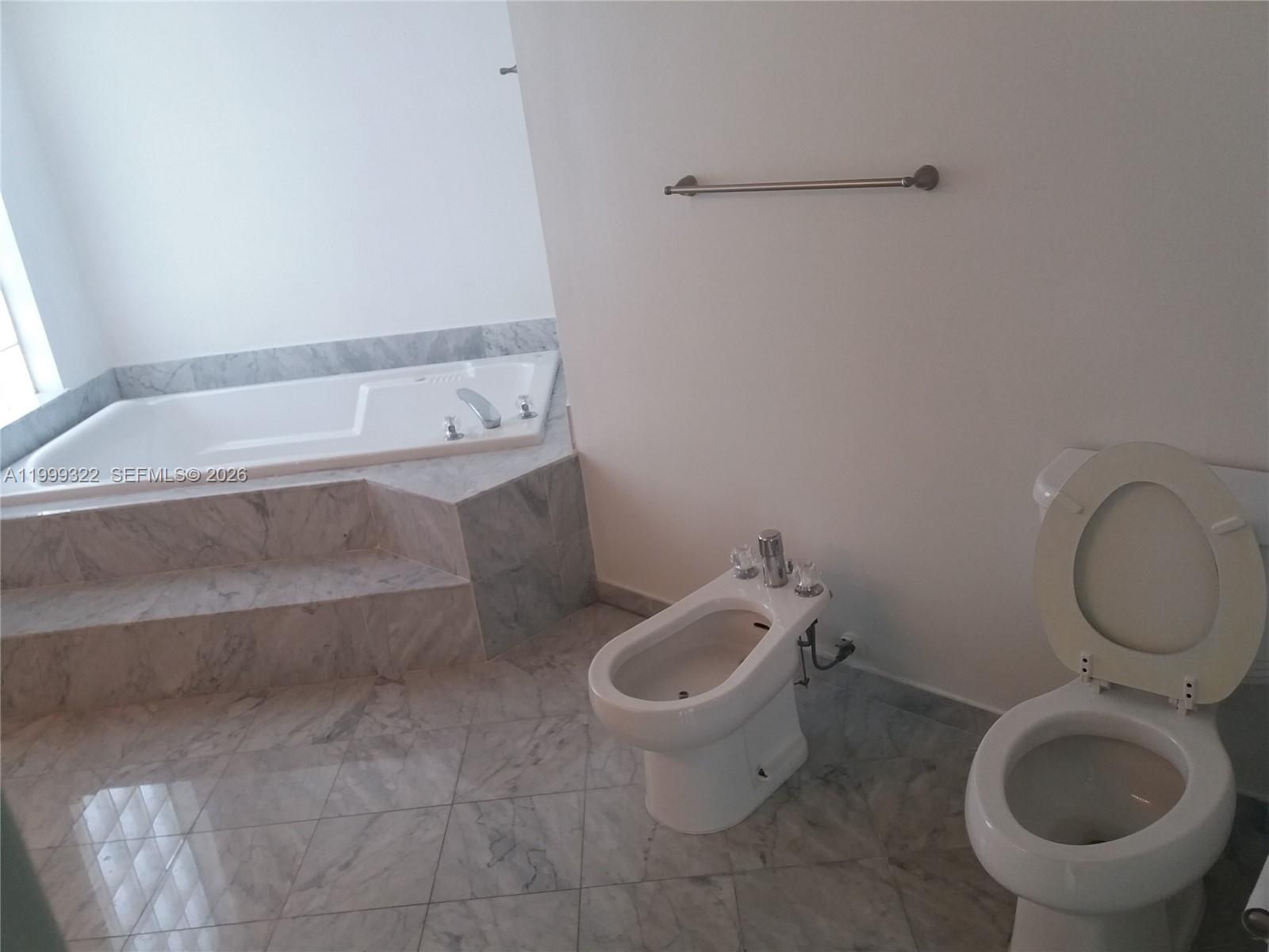 17275 Collins Ave #801 Sunny Isles Beach, FL 33160