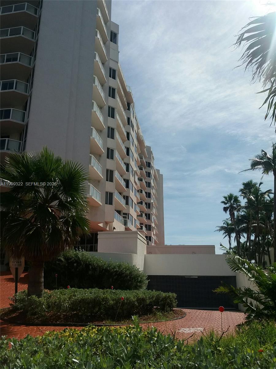 17275 Collins Ave #801 Sunny Isles Beach, FL 33160