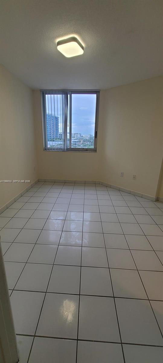 17275 Collins Ave #801 Sunny Isles Beach, FL 33160