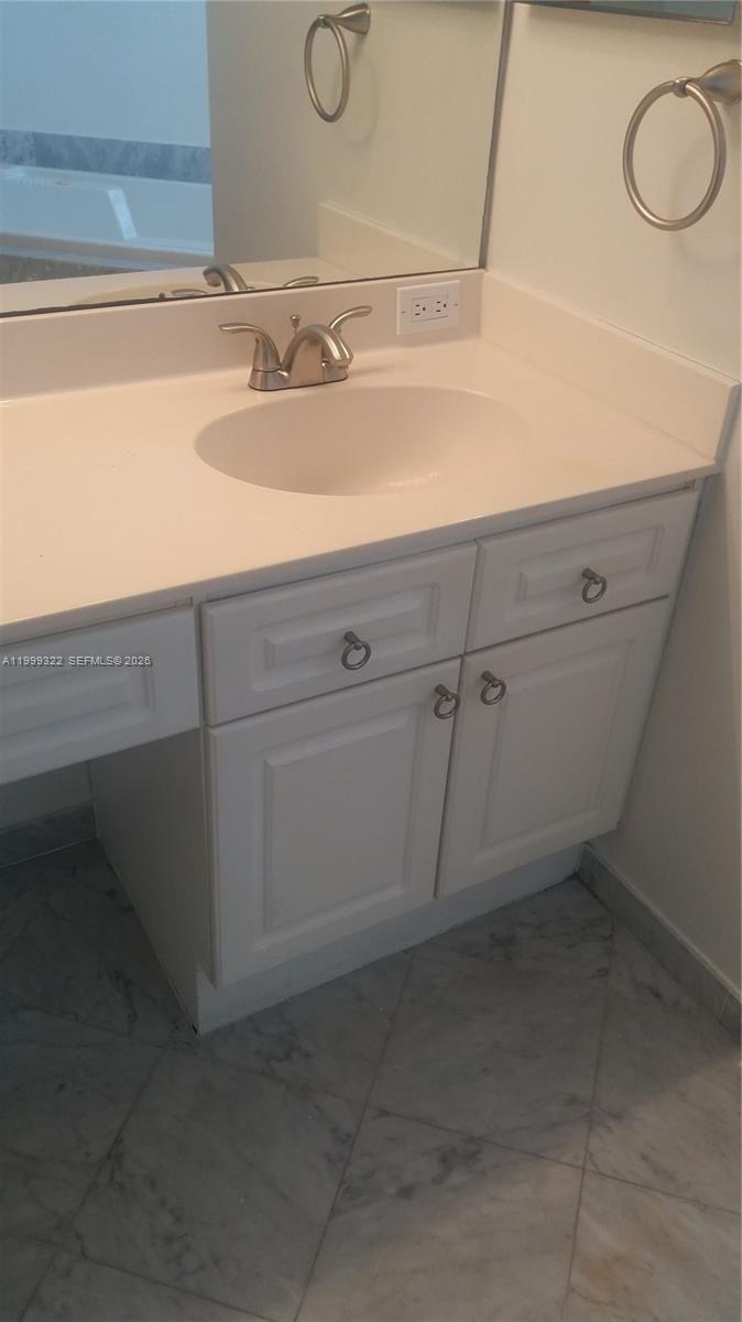 17275 Collins Ave #801 Sunny Isles Beach, FL 33160
