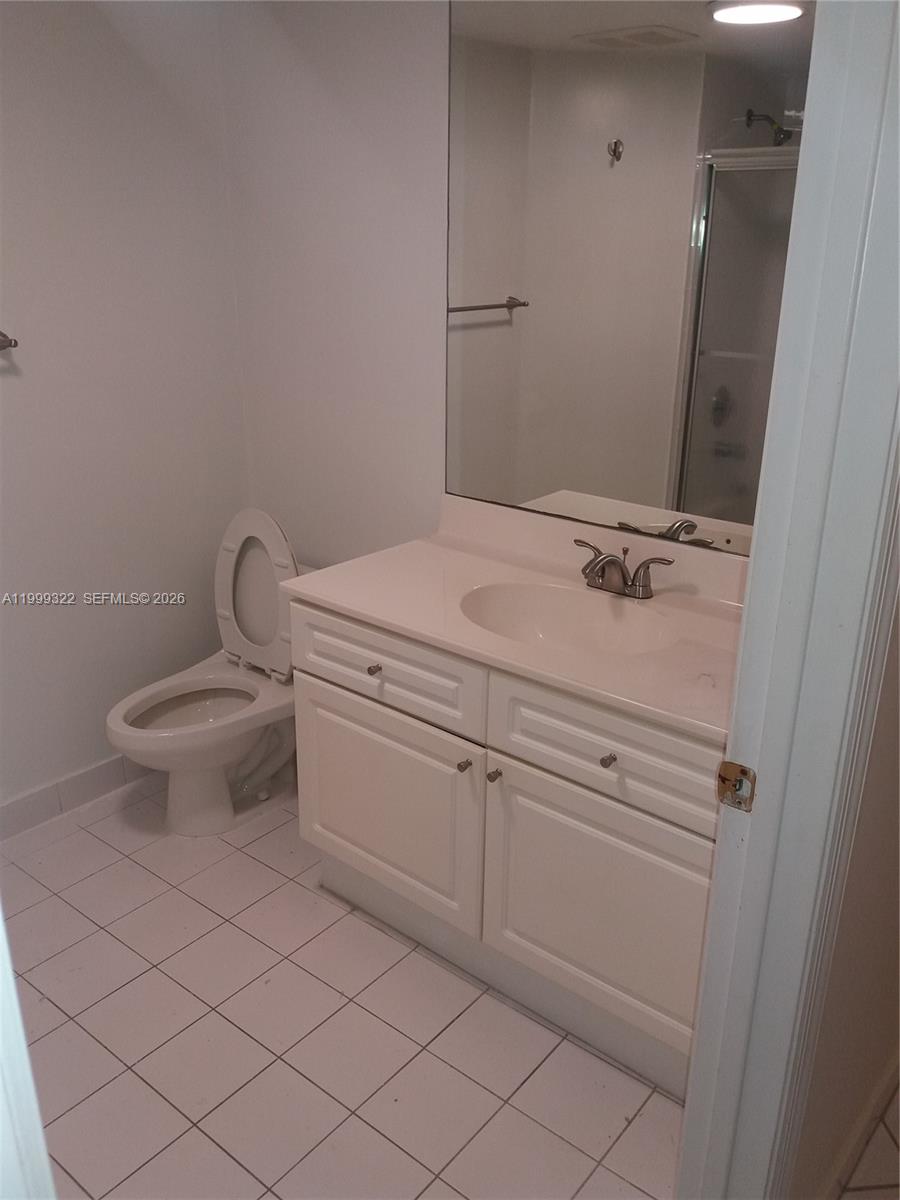 17275 Collins Ave #801 Sunny Isles Beach, FL 33160