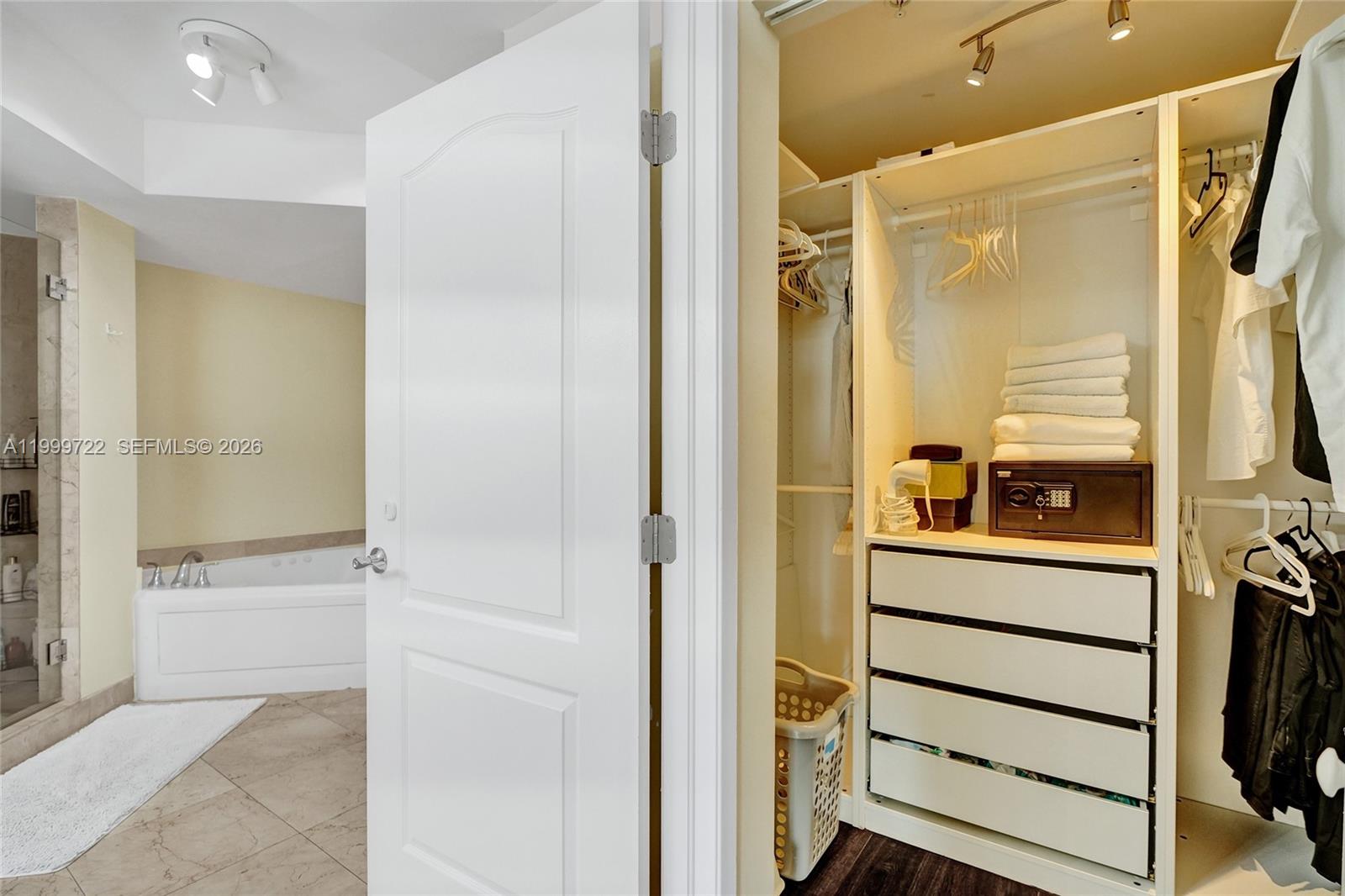 image King David Condo19