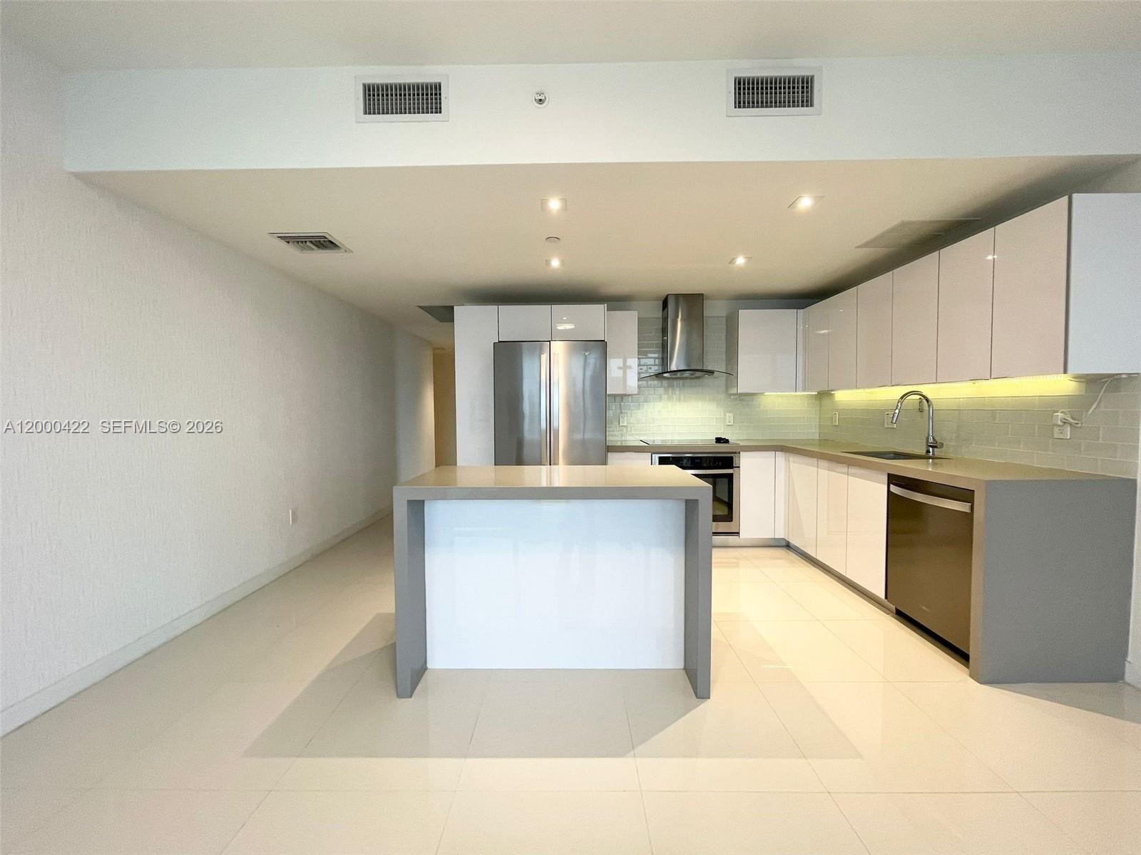 image Canvas12