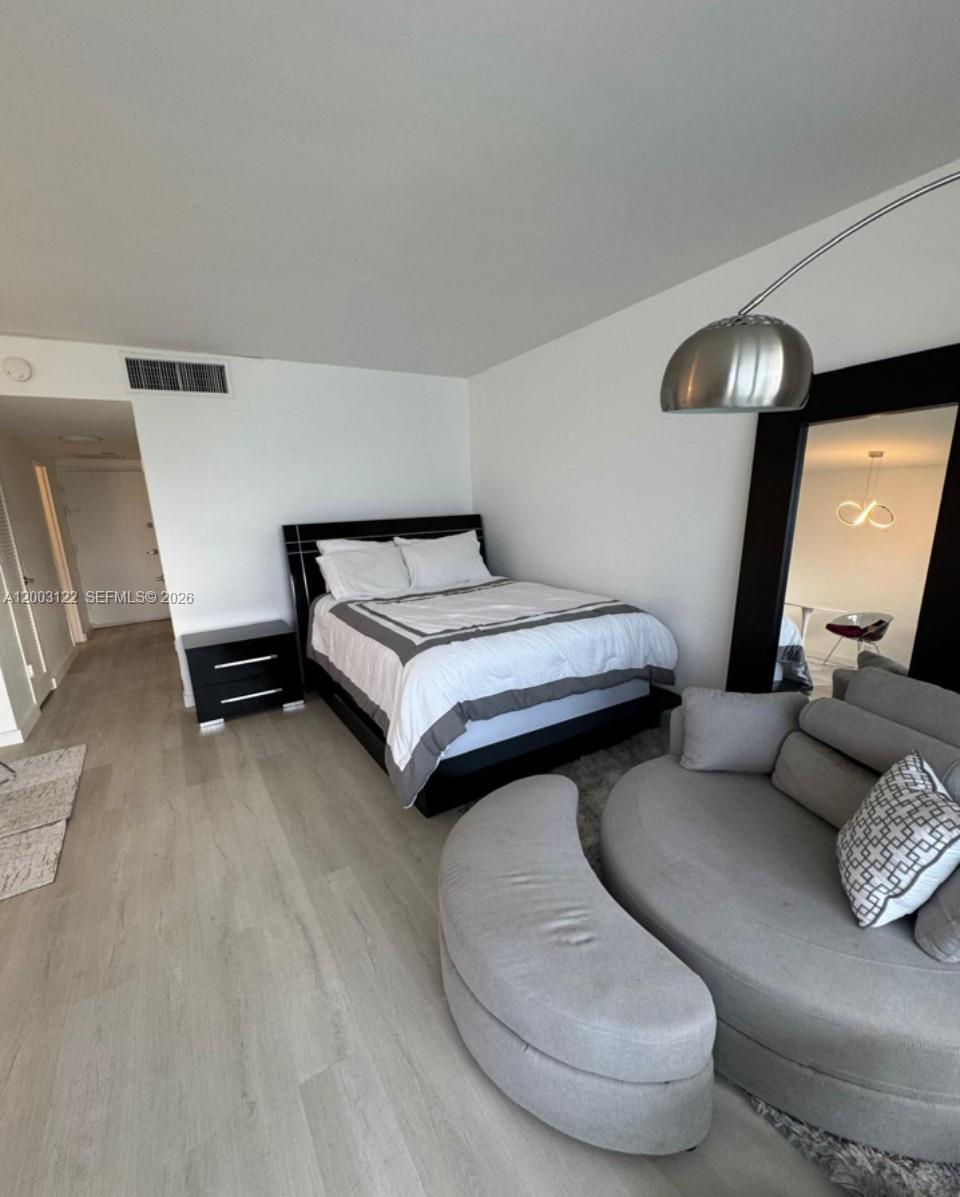 image Mirador 1000 (South Tower)10