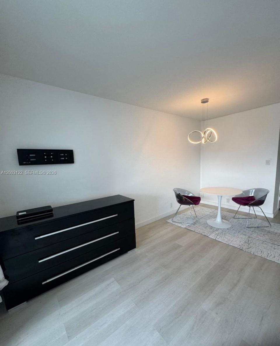 image Mirador 1000 (South Tower)12