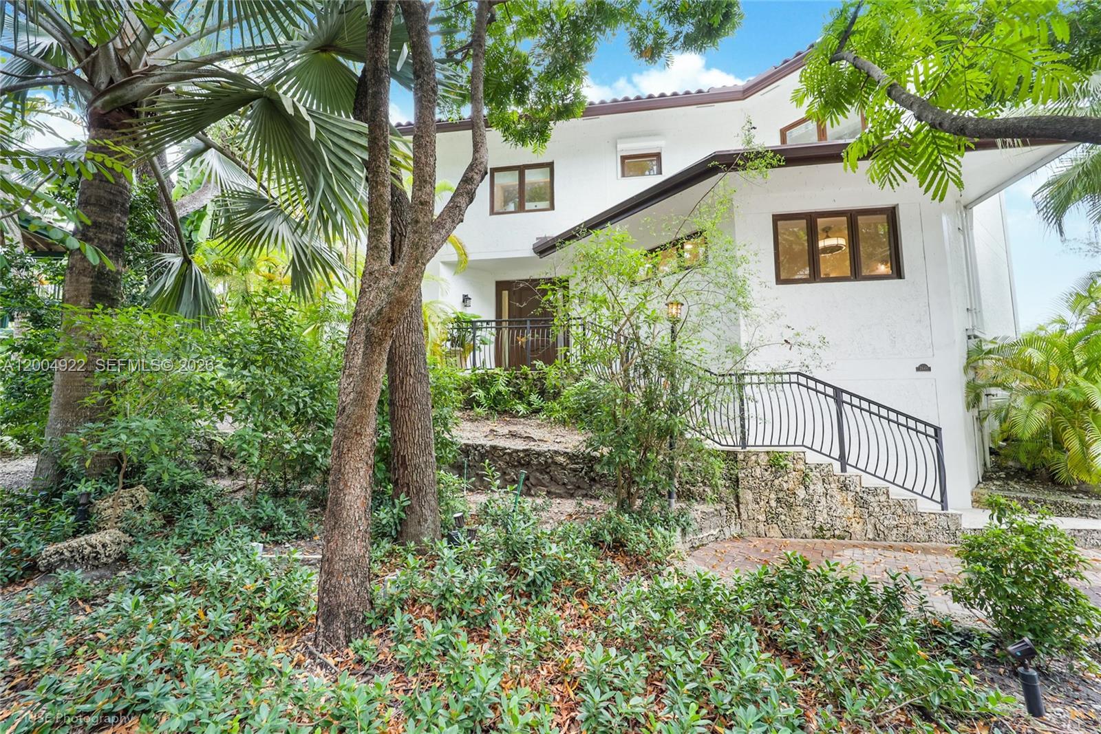 2449 S Bayshore Dr Miami, FL 33133