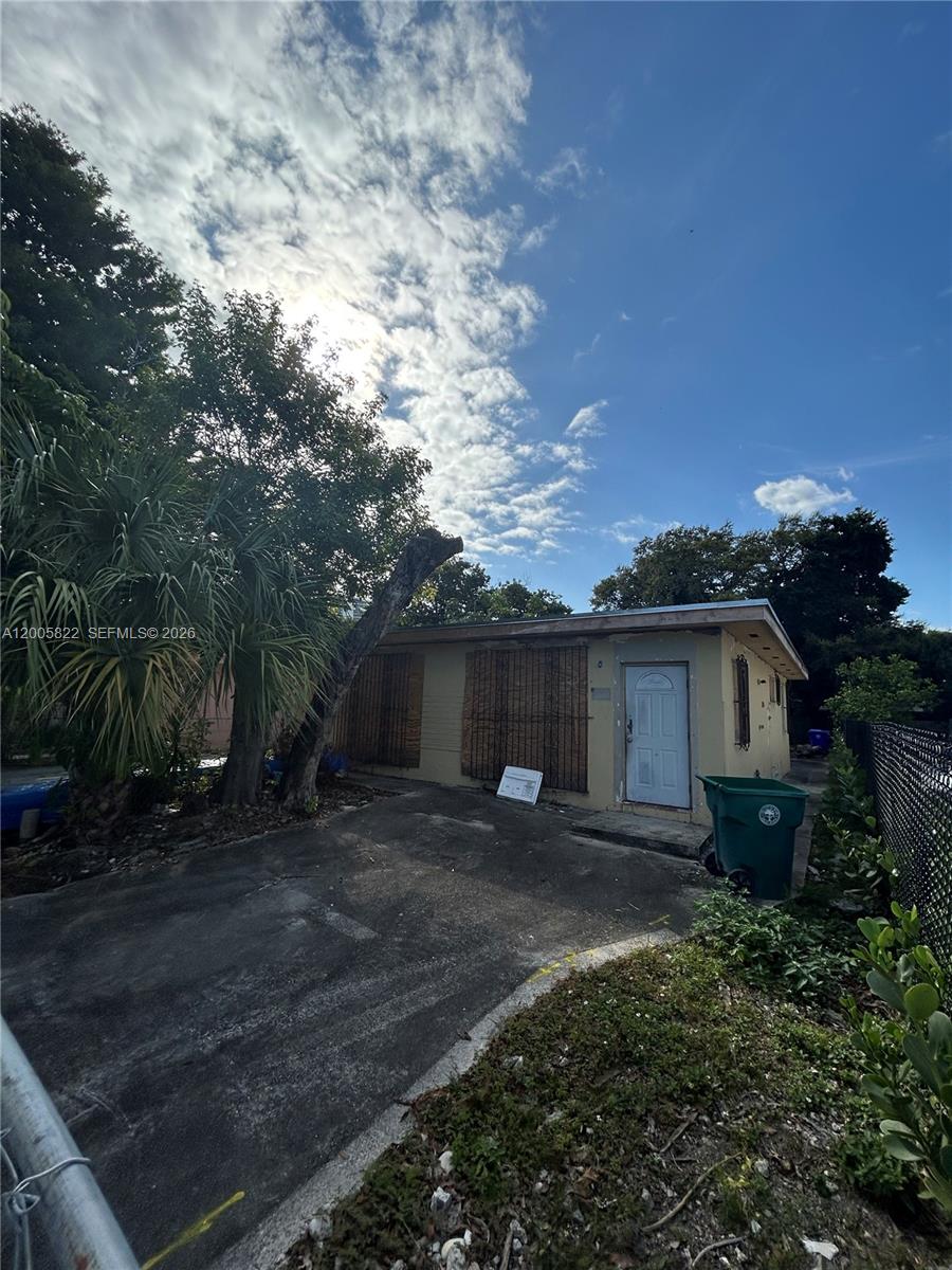 1780 NW 15th St
