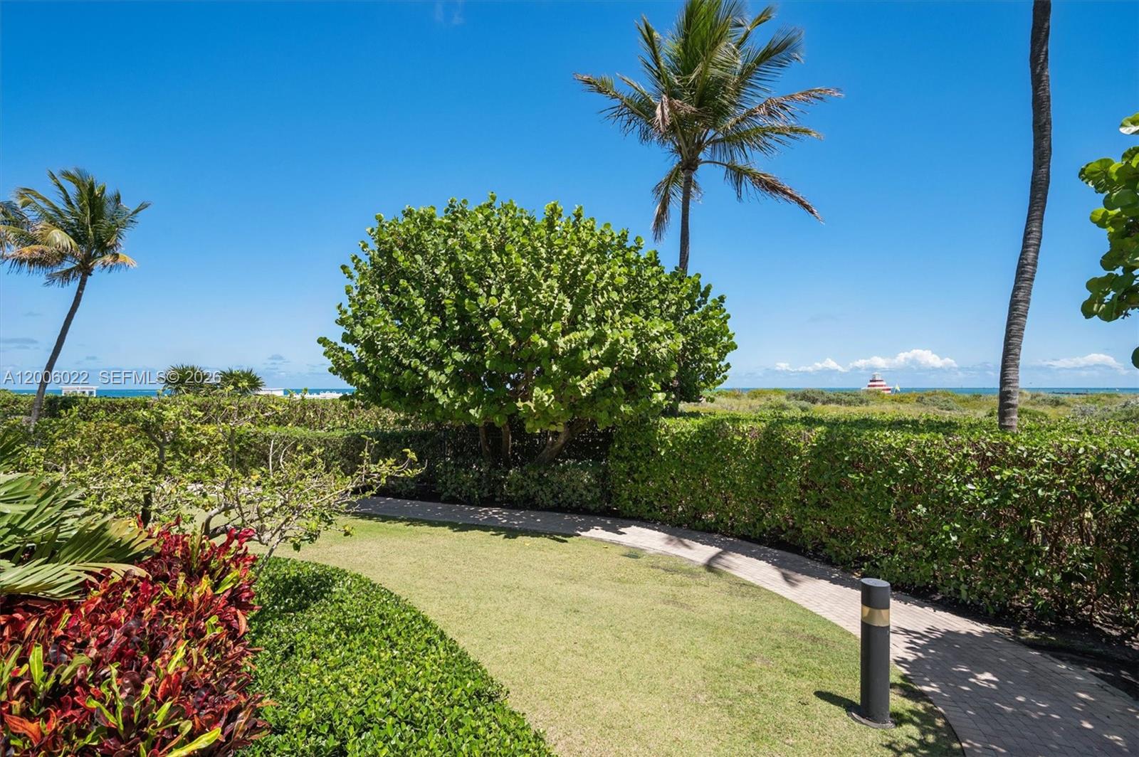 100 S Pointe #CABANA 14 Miami Beach, FL 33139