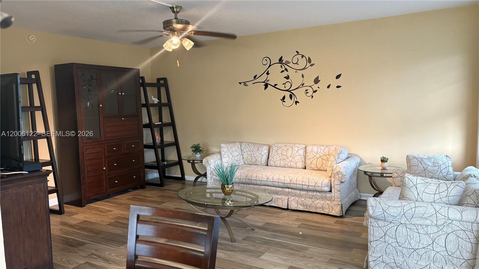 1044 Harwood D #D
