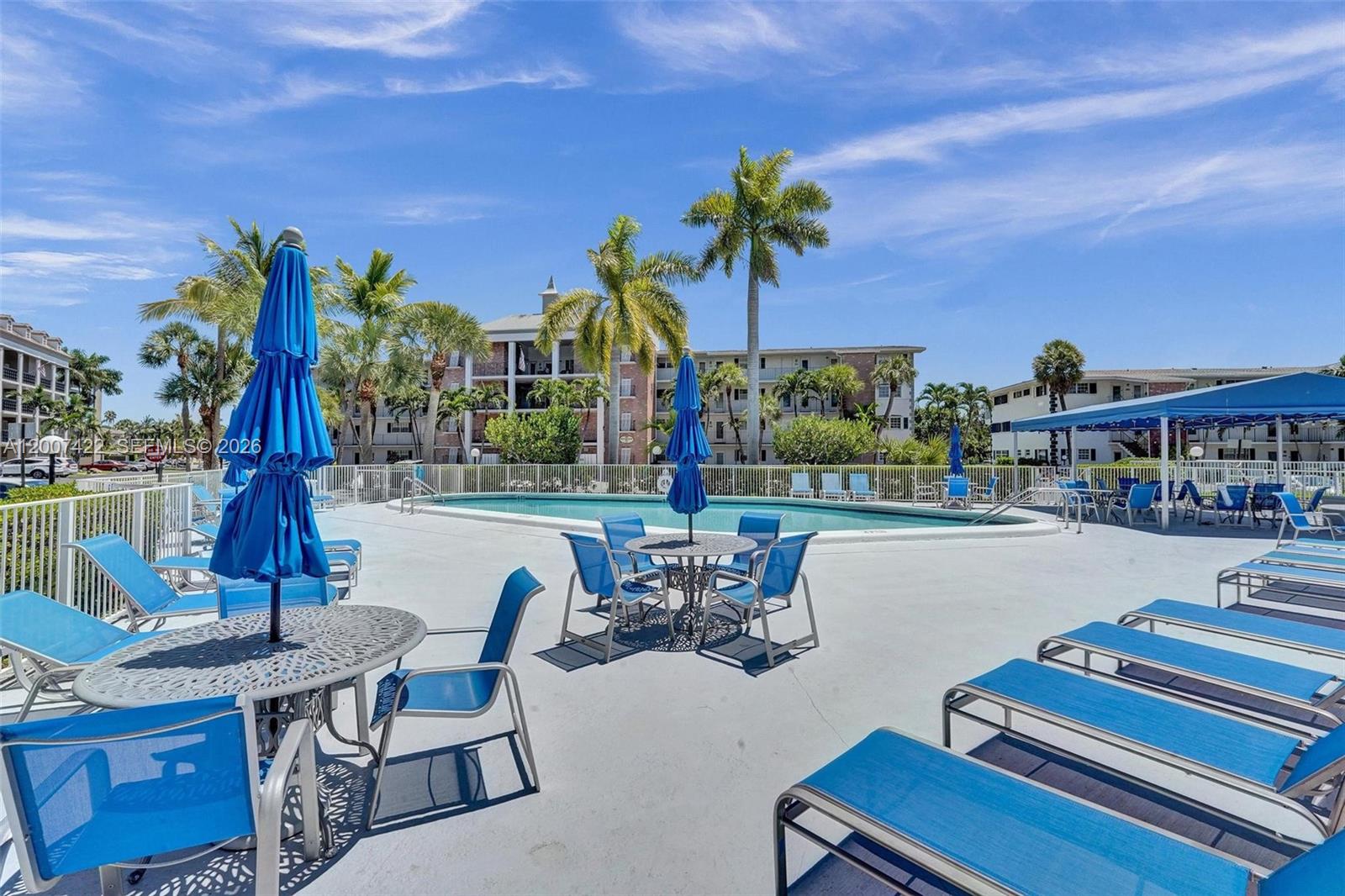 455 Paradise Isle Blvd #104 Hallandale Beach, FL 33009