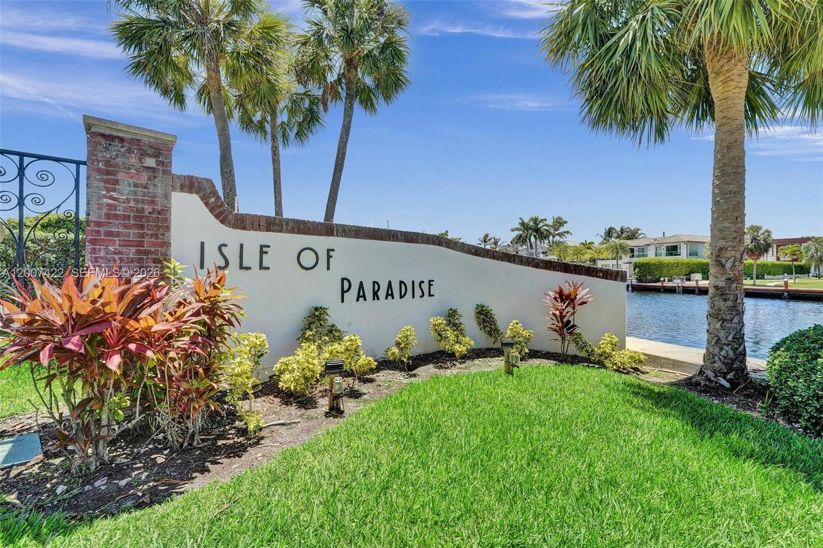 455 Paradise Isle Blvd #104 Hallandale Beach, FL 33009