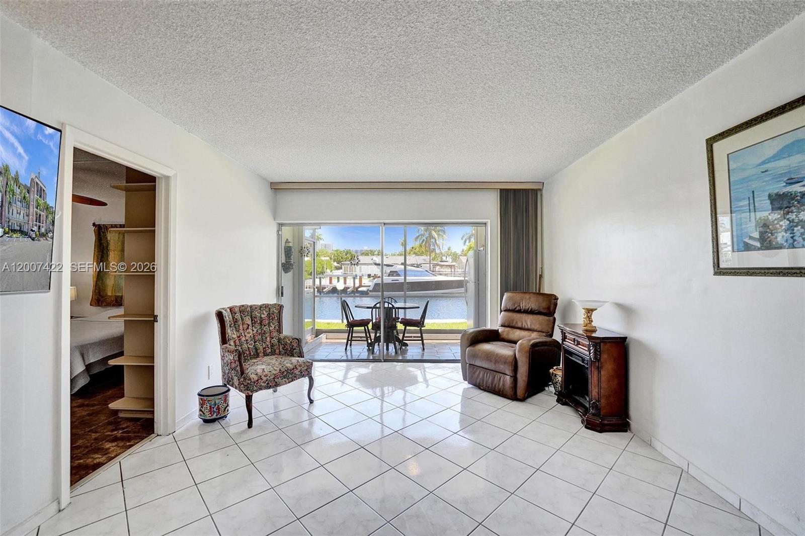 455 Paradise Isle Blvd #104 Hallandale Beach, FL 33009