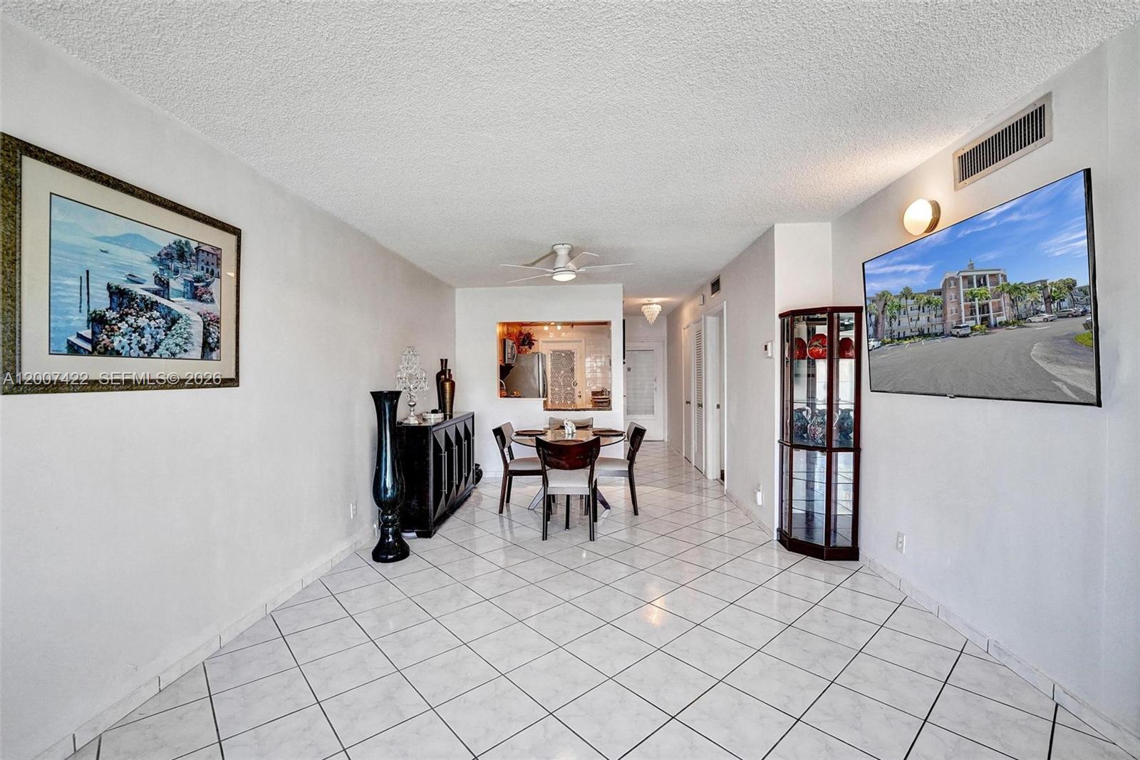 455 Paradise Isle Blvd #104 Hallandale Beach, FL 33009