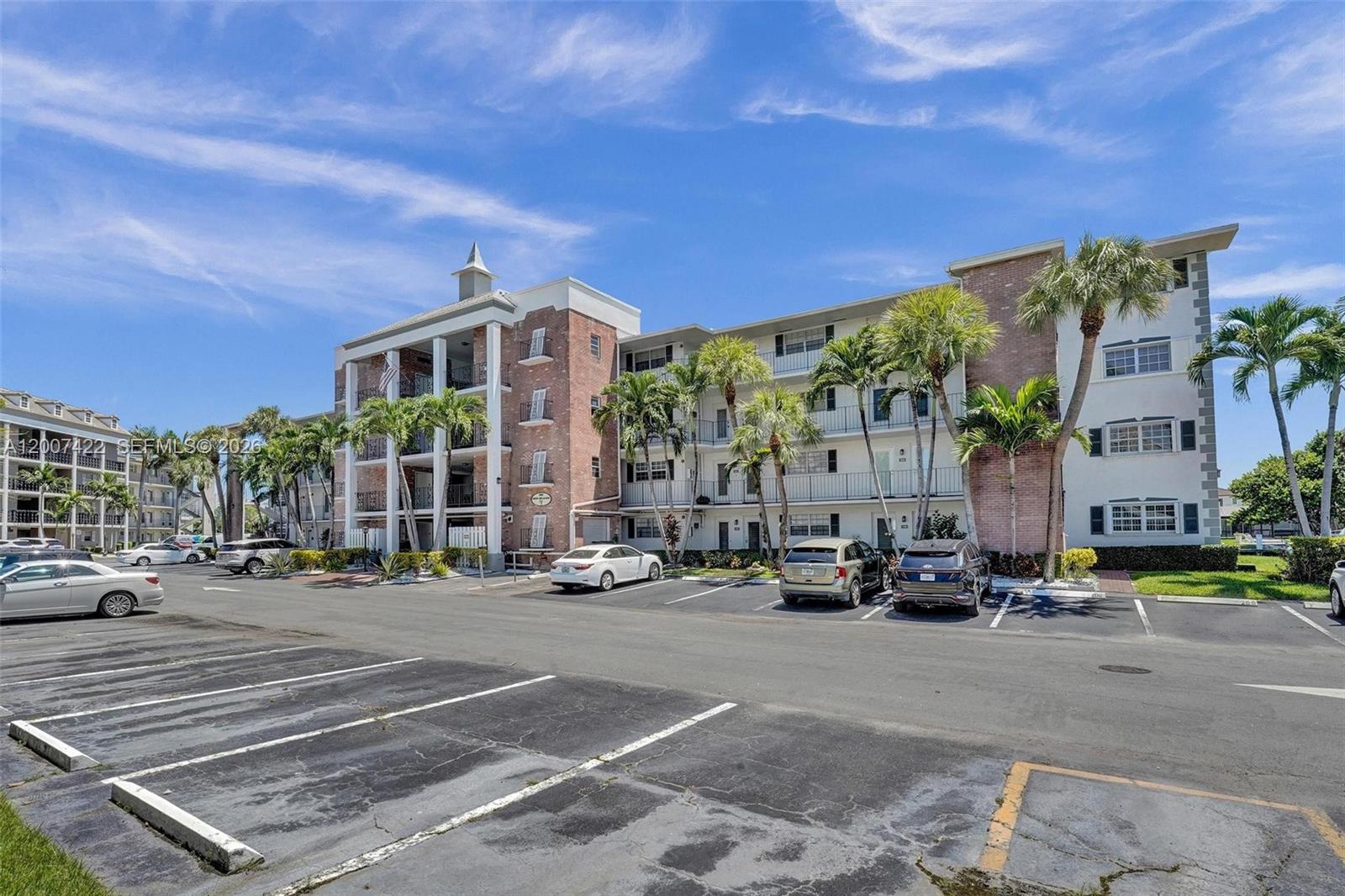 455 Paradise Isle Blvd #104 Hallandale Beach, FL 33009