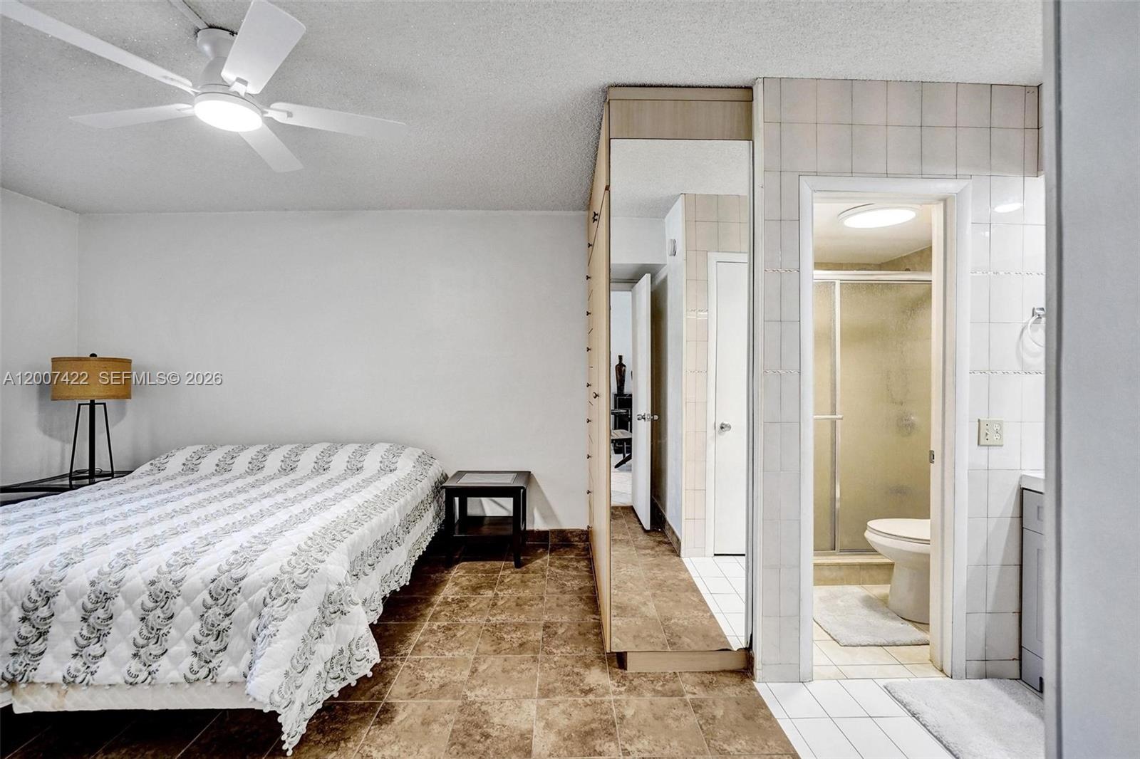 455 Paradise Isle Blvd #104 Hallandale Beach, FL 33009