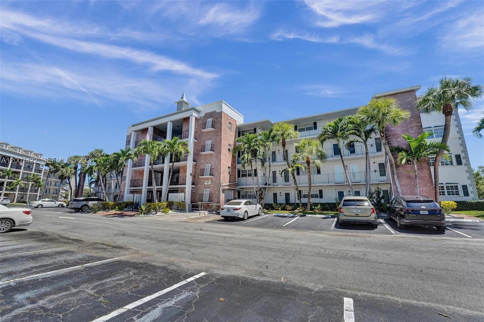 455 Paradise Isle Blvd #104 Hallandale Beach, FL 33009