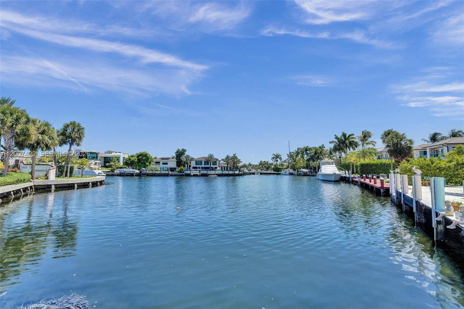 455 Paradise Isle Blvd #104 Hallandale Beach, FL 33009