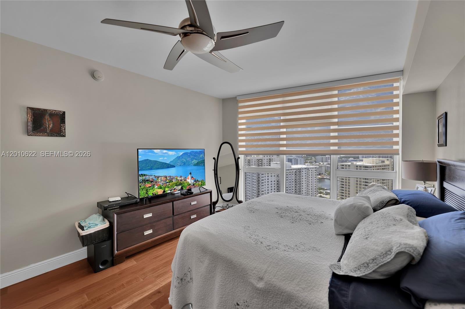 1800 S Ocean Dr #2205 Hallandale Beach, FL 33009
