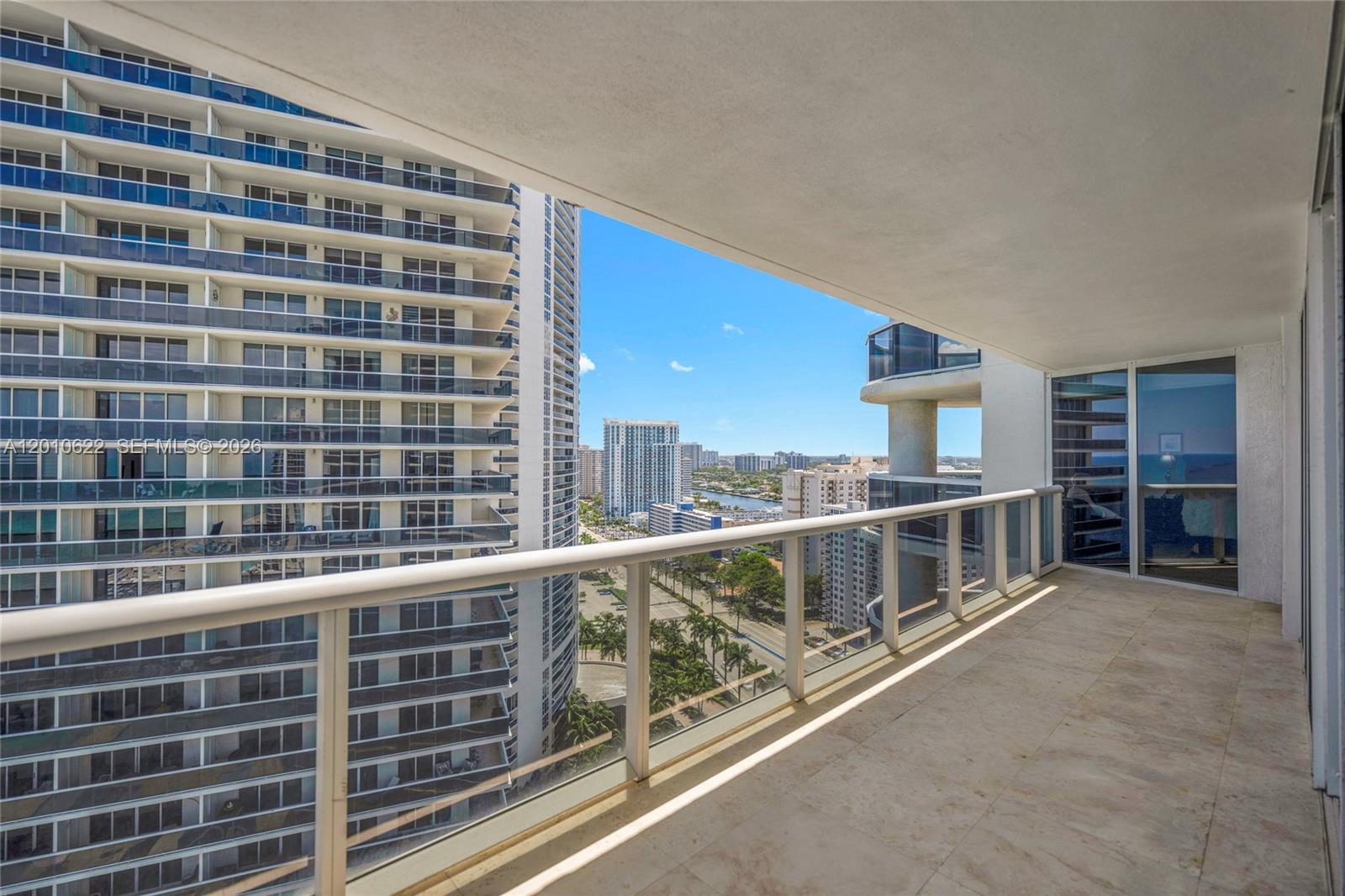 1800 S Ocean Dr #2205 Hallandale Beach, FL 33009