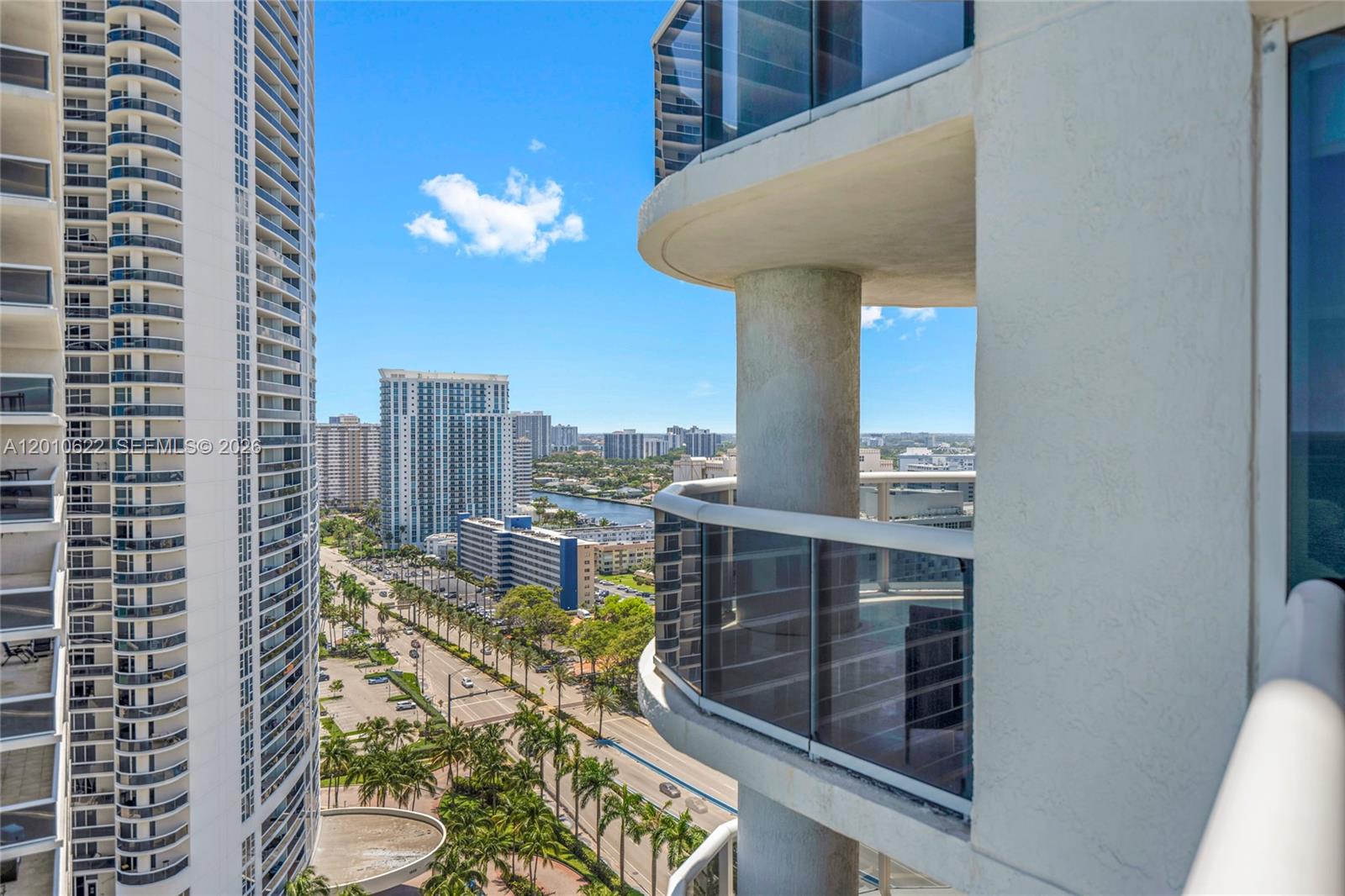 1800 S Ocean Dr #2205 Hallandale Beach, FL 33009