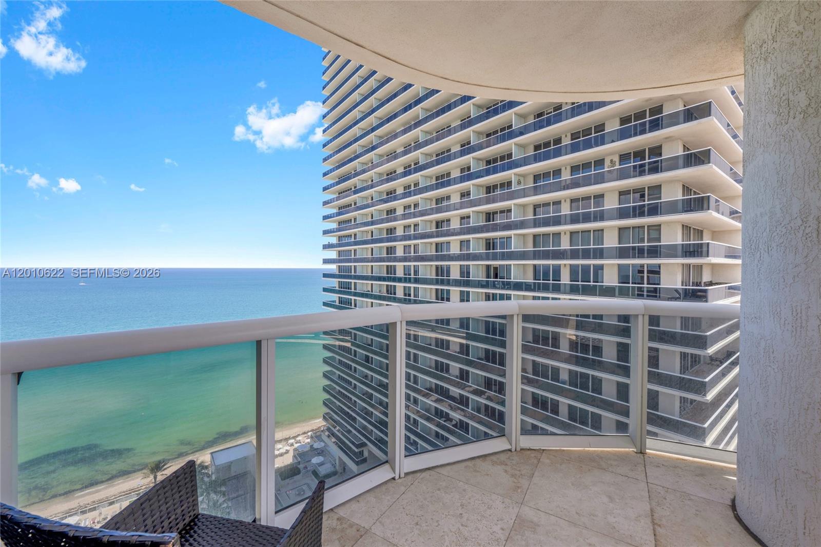 1800 S Ocean Dr #2205 Hallandale Beach, FL 33009