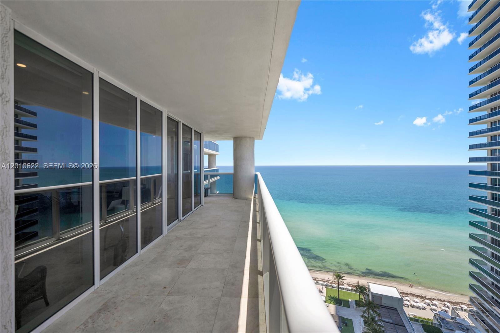1800 S Ocean Dr #2205 Hallandale Beach, FL 33009
