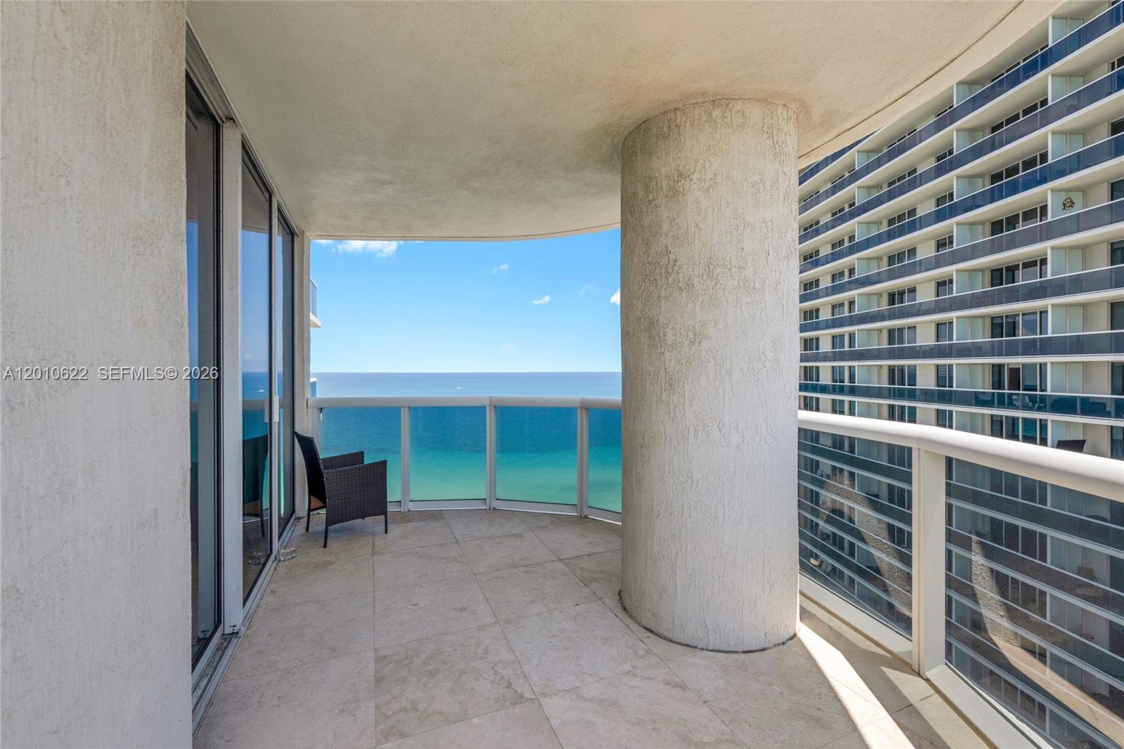 1800 S Ocean Dr #2205 Hallandale Beach, FL 33009