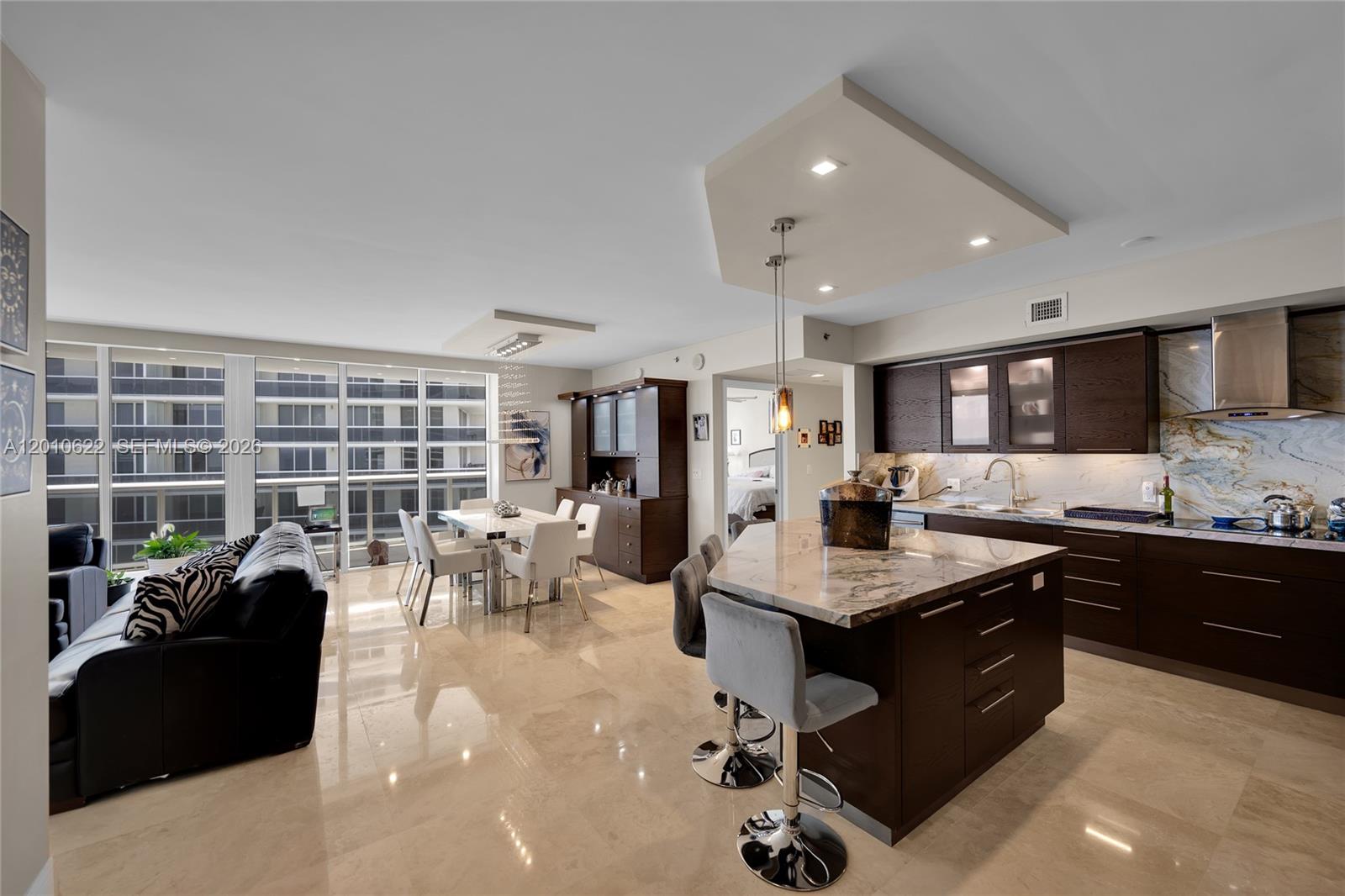 1800 S Ocean Dr #2205 Hallandale Beach, FL 33009